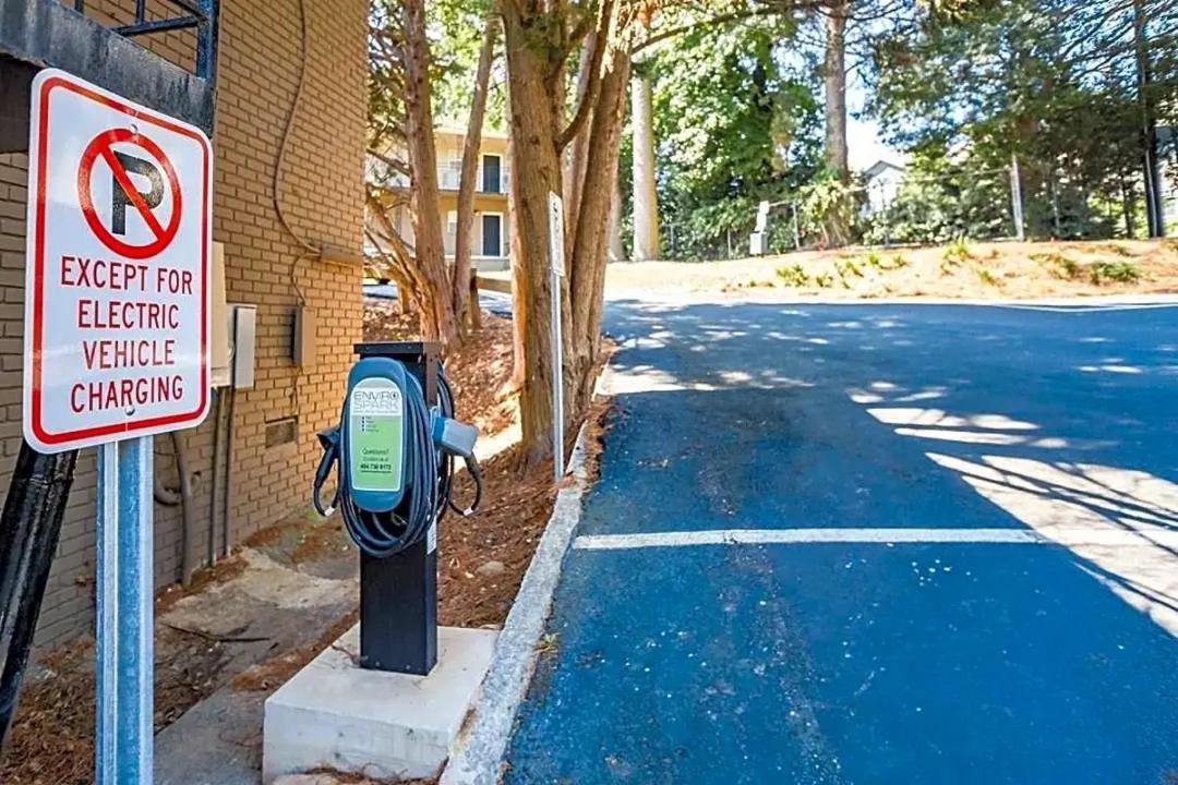 Moonlight Suite King Bd Free Parking Fast Wi-Fi Kitchen Pool Atlanta Dış mekan fotoğraf